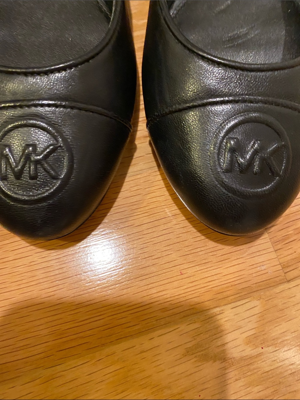 Michael Kors Black Leather Logo Round-Toe Flats - Picture 3 of 9
